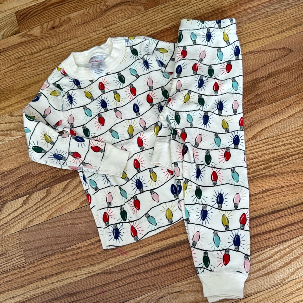 Hanna Andersson Christmas Lights PJs - 3T
